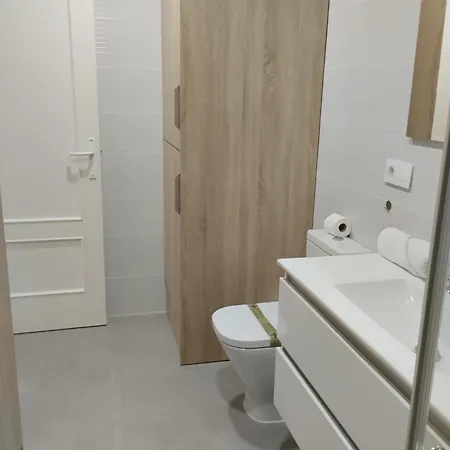 Natura Laura Apartment *